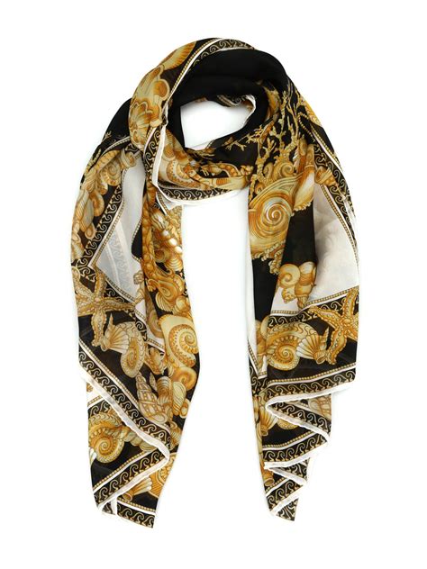 amazon sciarpe e foulard versace|1.